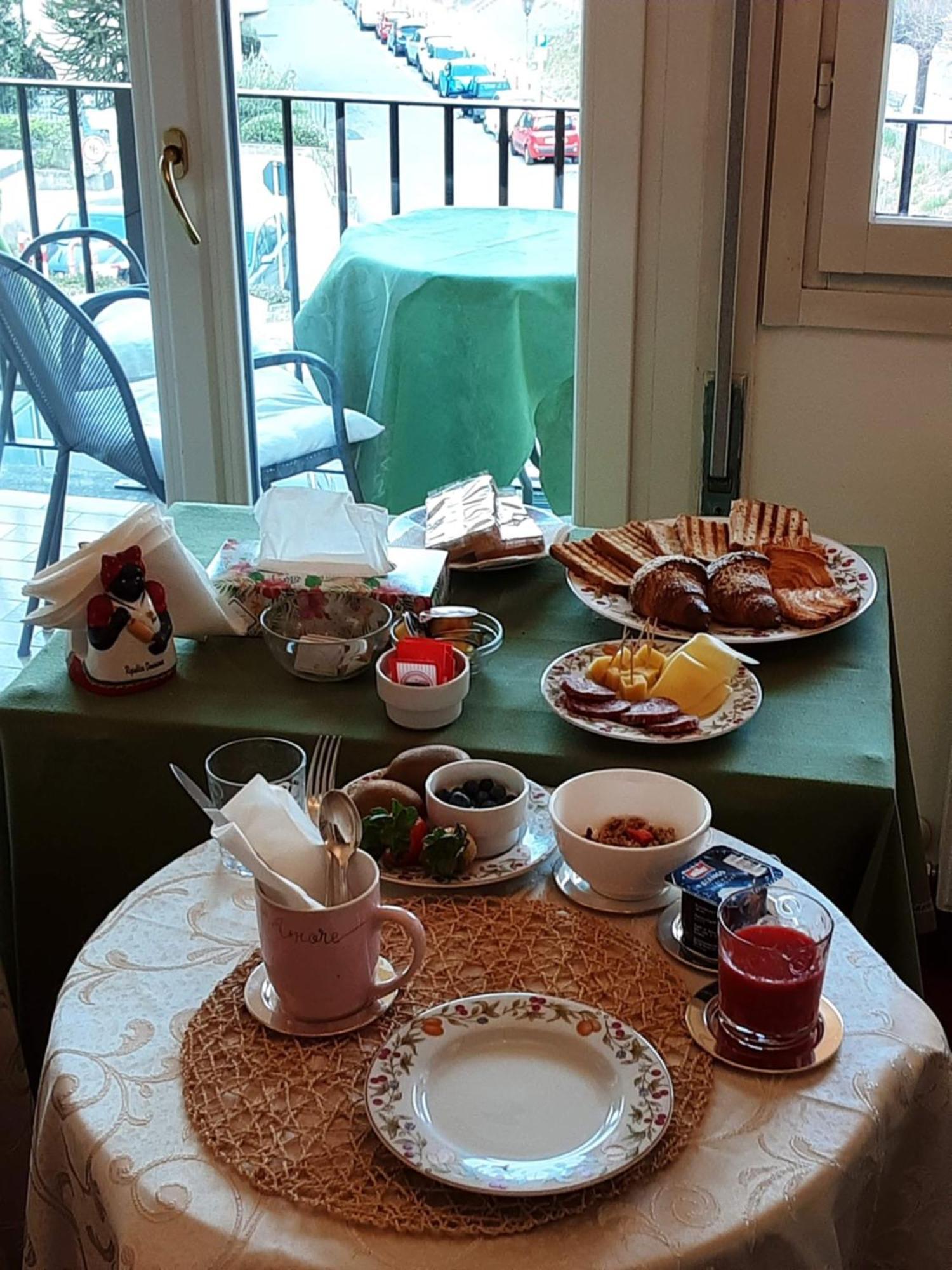 مبيت وإفطار فارينا Tosca House 2 المظهر الخارجي الصورة