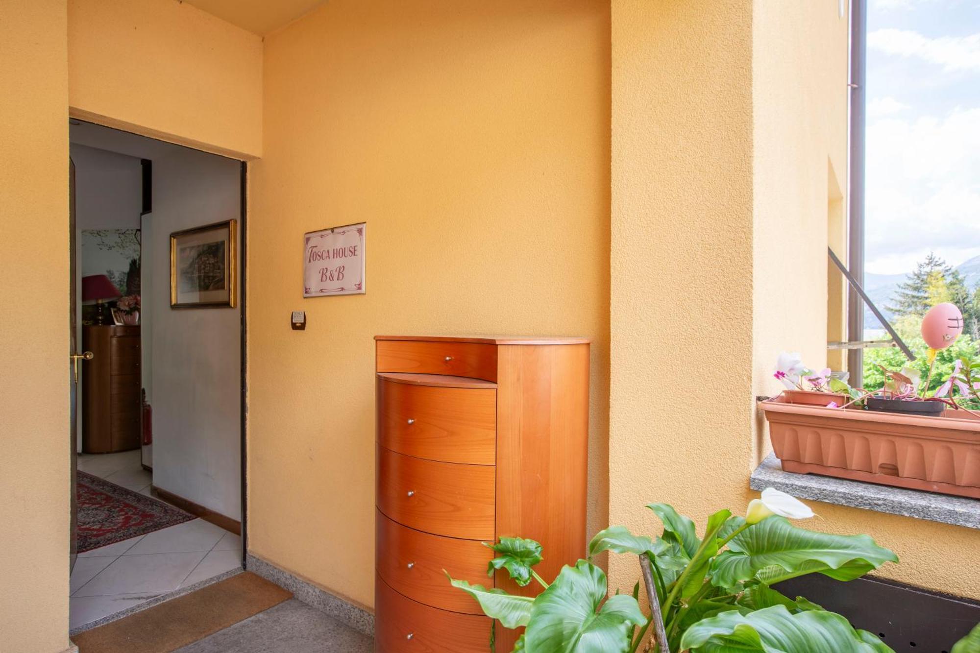 مبيت وإفطار فارينا Tosca House 2 المظهر الخارجي الصورة
